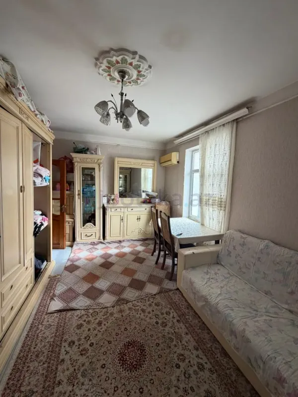 Satılır 2 otaqlı köhnə tikili 35 m²
