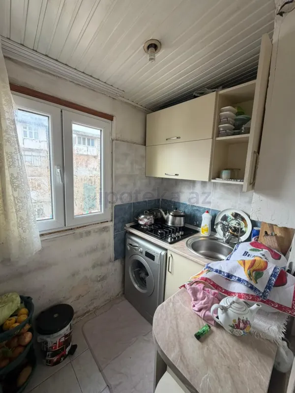 Satılır 2 otaqlı köhnə tikili 35 m²