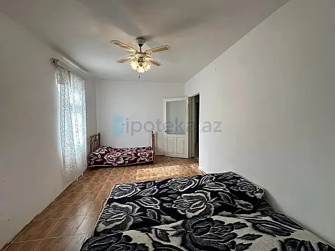 Satılır 5 otaqlı həyət evi 100 m²