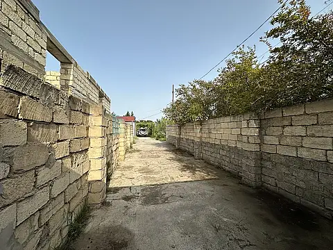 Satılır 5 otaqlı həyət evi 100 m²