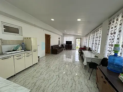 Satılır 5 otaqlı həyət evi 100 m²