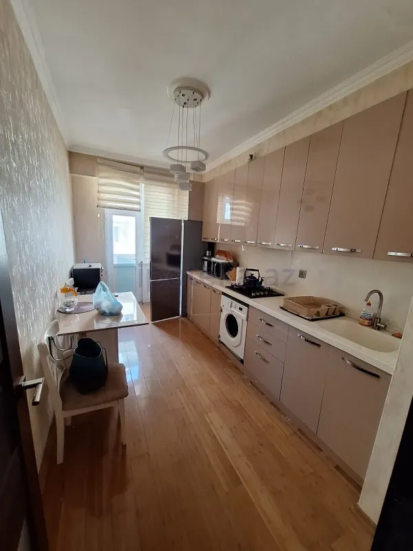 Satılır 3 otaqlı yeni tikili 88 m²