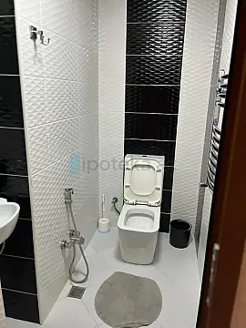 Satılır 2 otaqlı yeni tikili 83 m²