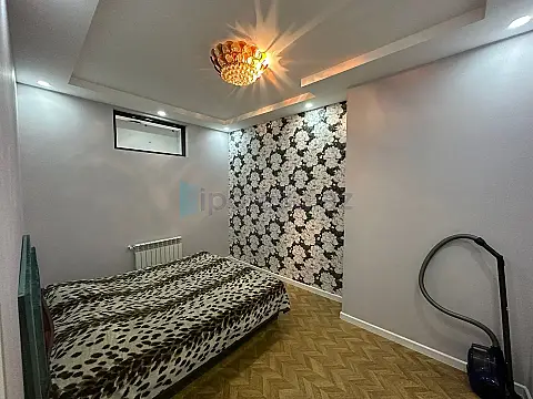 Satılır 3 otaqlı köhnə tikili 98 m²