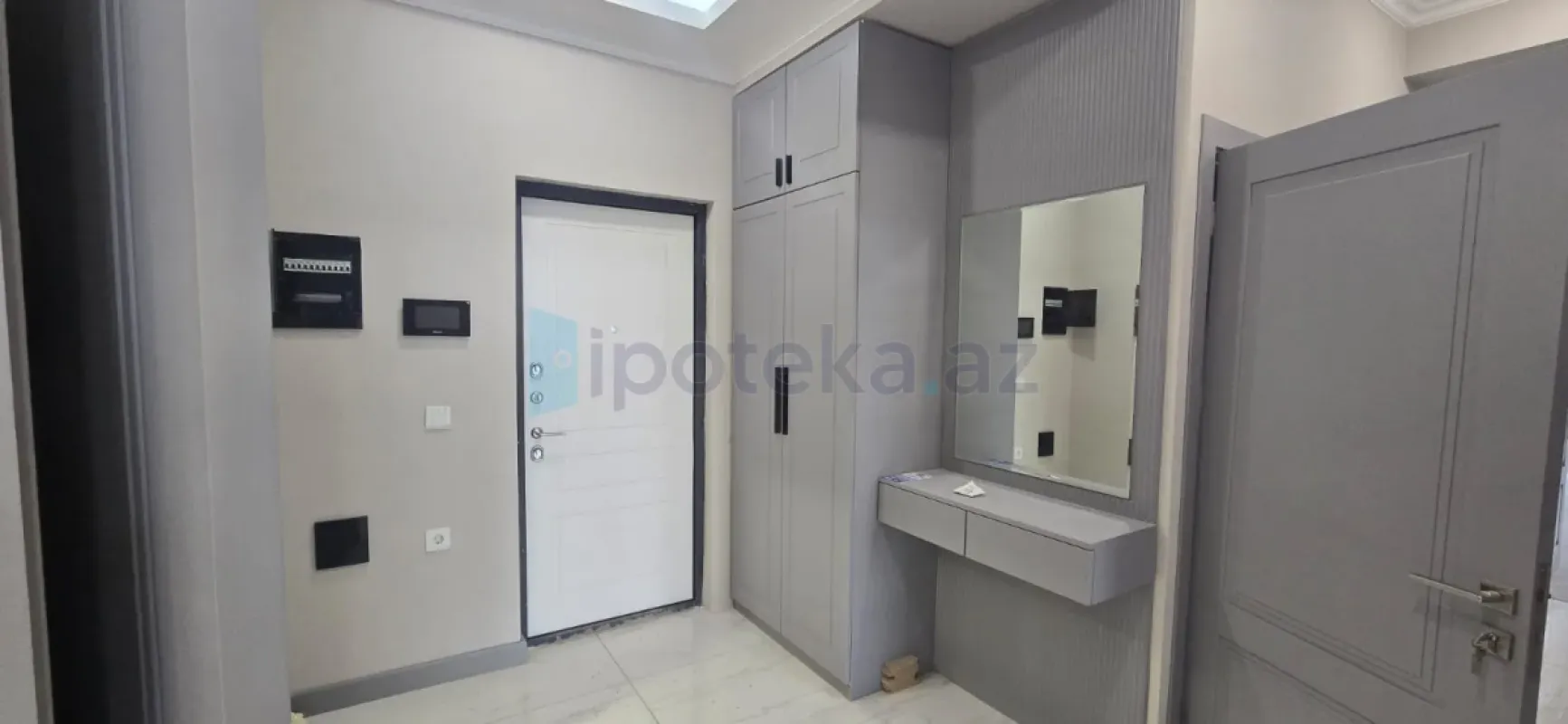 Satılır 3 otaqlı yeni tikili 112 m²