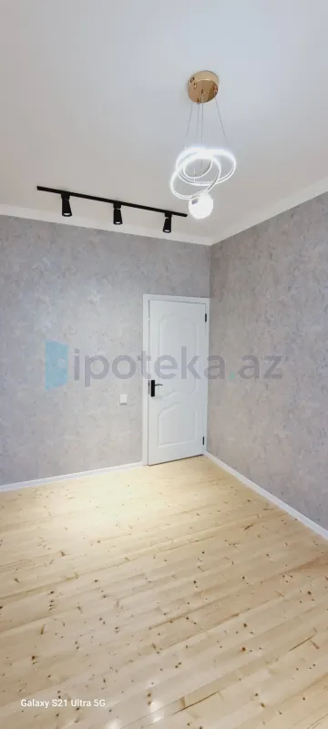 Satılır 5 otaqlı həyət evi 220 m²
