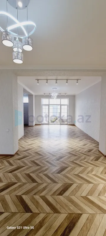 Satılır 5 otaqlı həyət evi 220 m²