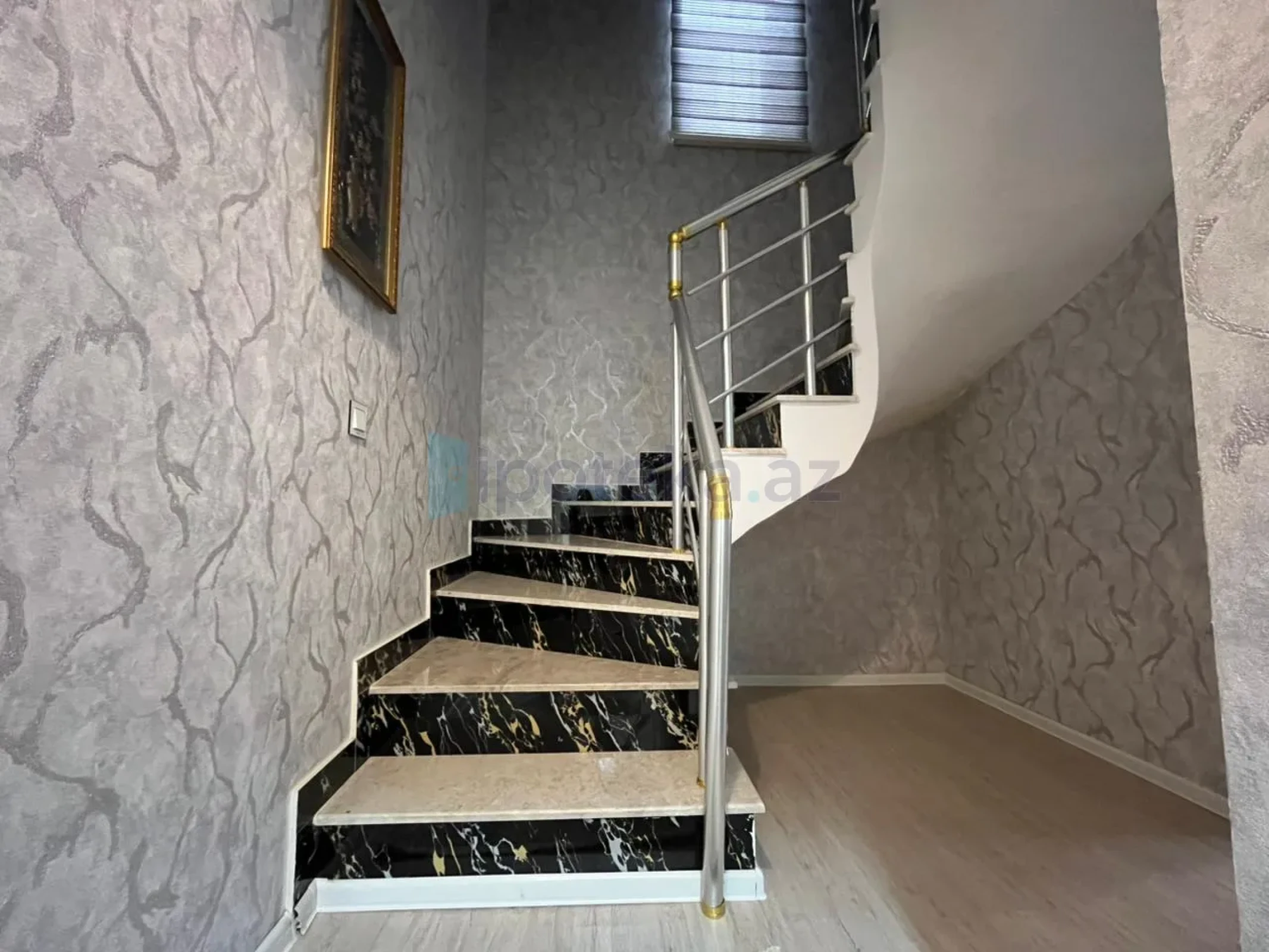 Satılır 4 otaqlı həyət evi 100 m²