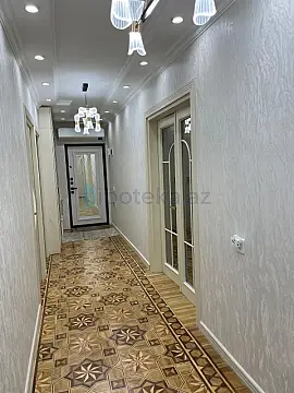 Satılır 4 otaqlı köhnə tikili 125 m²