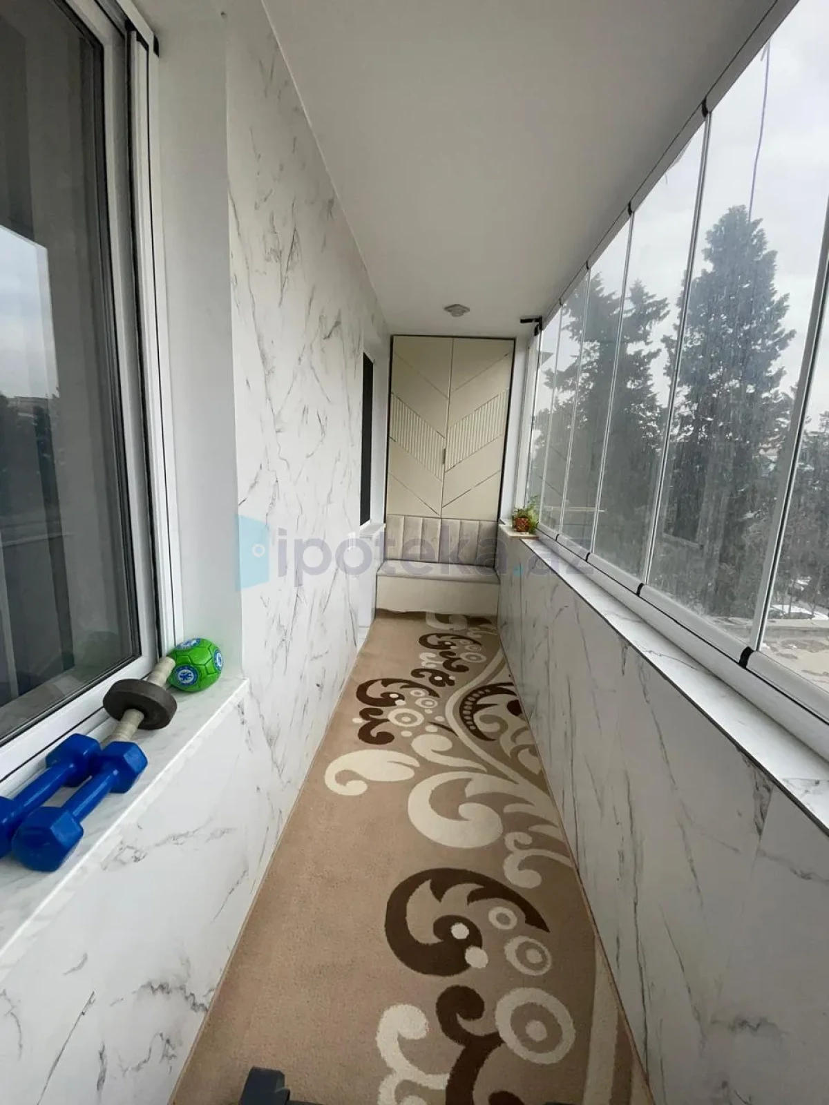 Satılır 4 otaqlı köhnə tikili 125 m²