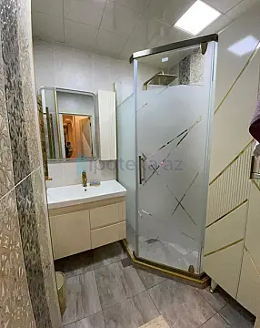 Satılır 4 otaqlı köhnə tikili 125 m²