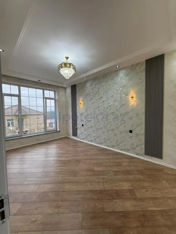 Satılır 5 otaqlı həyət evi 180 m²