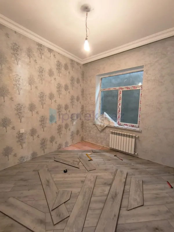 Satılır 5 otaqlı həyət evi 220 m²