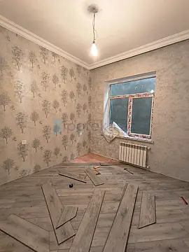 Satılır 5 otaqlı həyət evi 220 m²