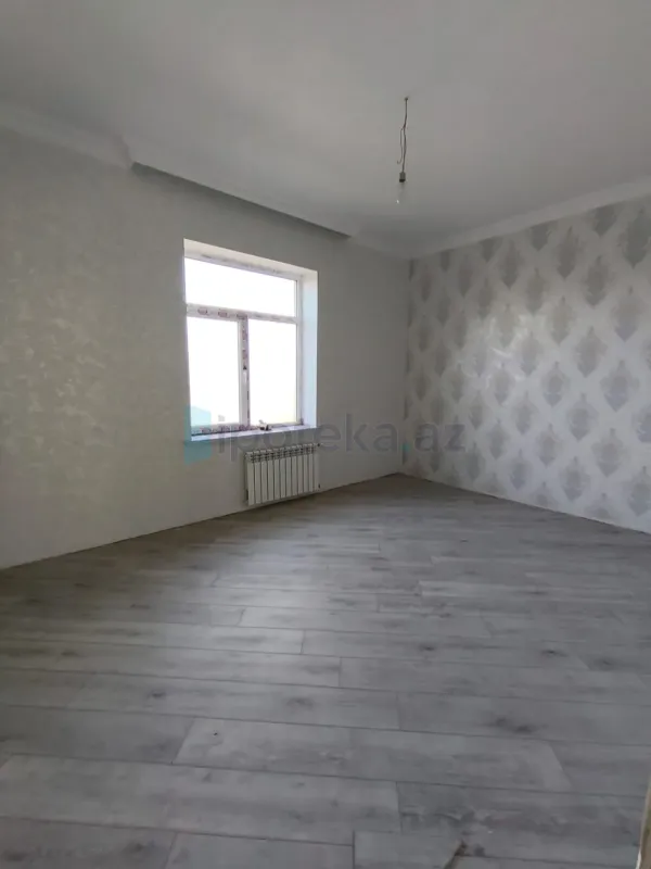 Satılır 5 otaqlı həyət evi 220 m²