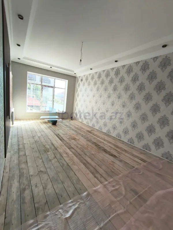 Satılır 5 otaqlı həyət evi 220 m²