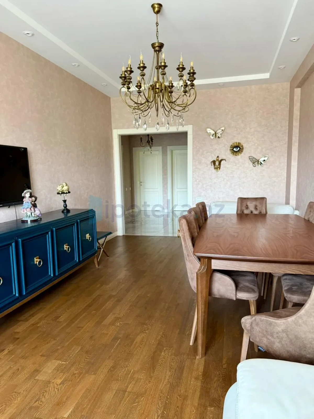 Satılır 3 otaqlı yeni tikili 115 m²