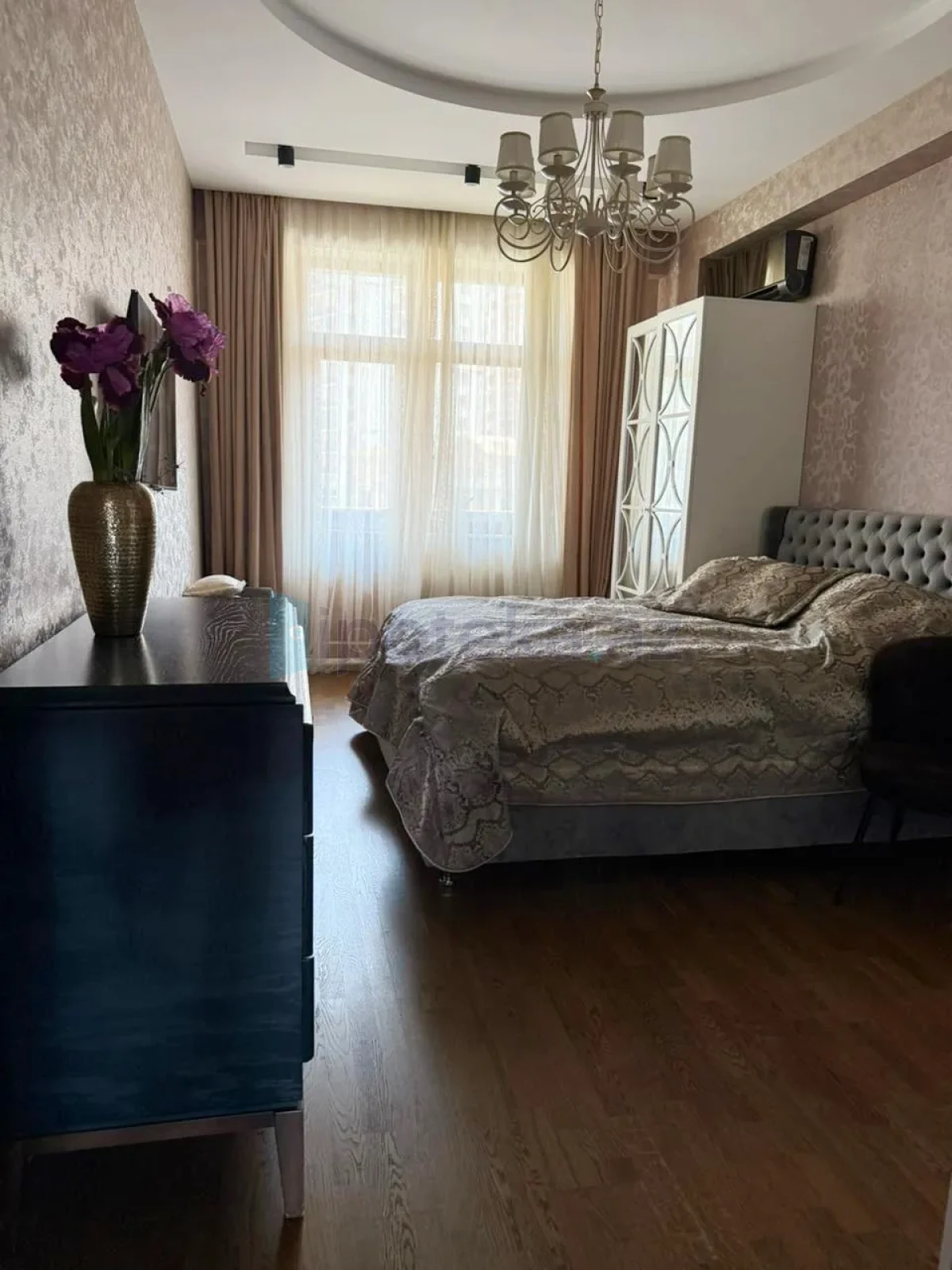 Satılır 3 otaqlı yeni tikili 115 m²