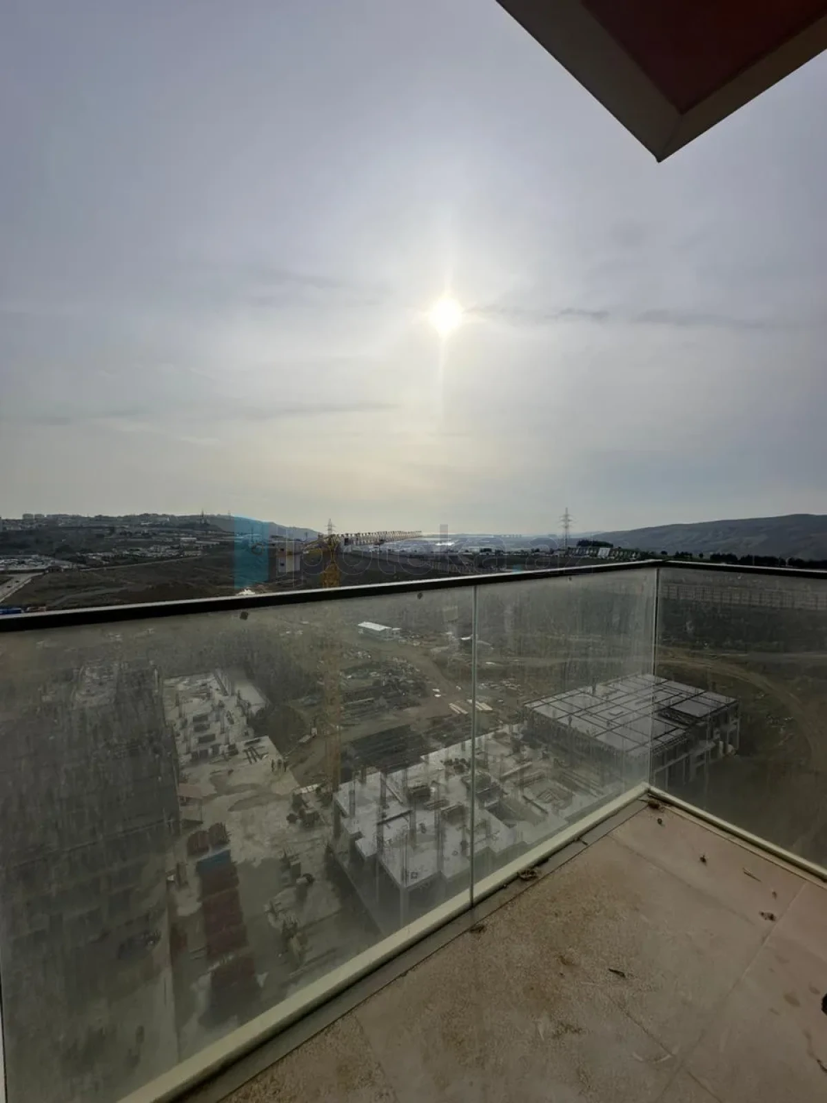 Satılır 3 otaqlı yeni tikili 85.7 m²