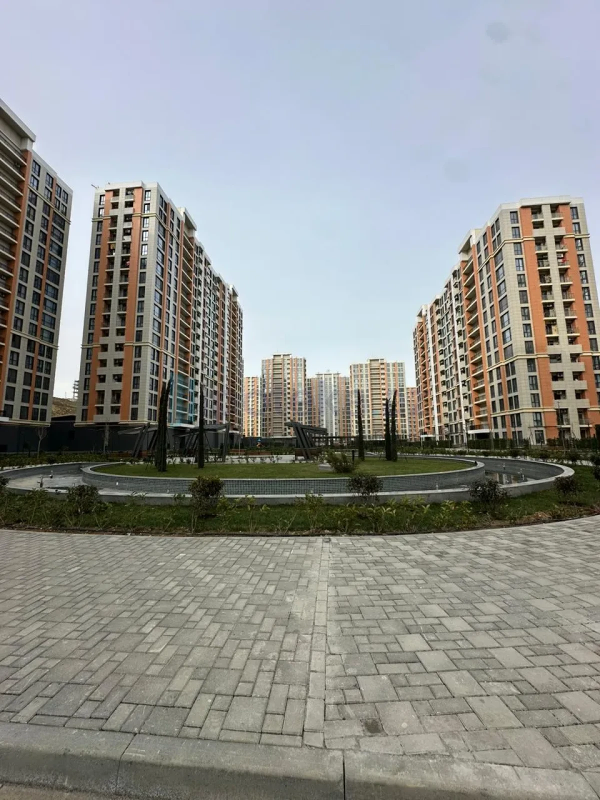 Satılır 3 otaqlı yeni tikili 85.7 m²