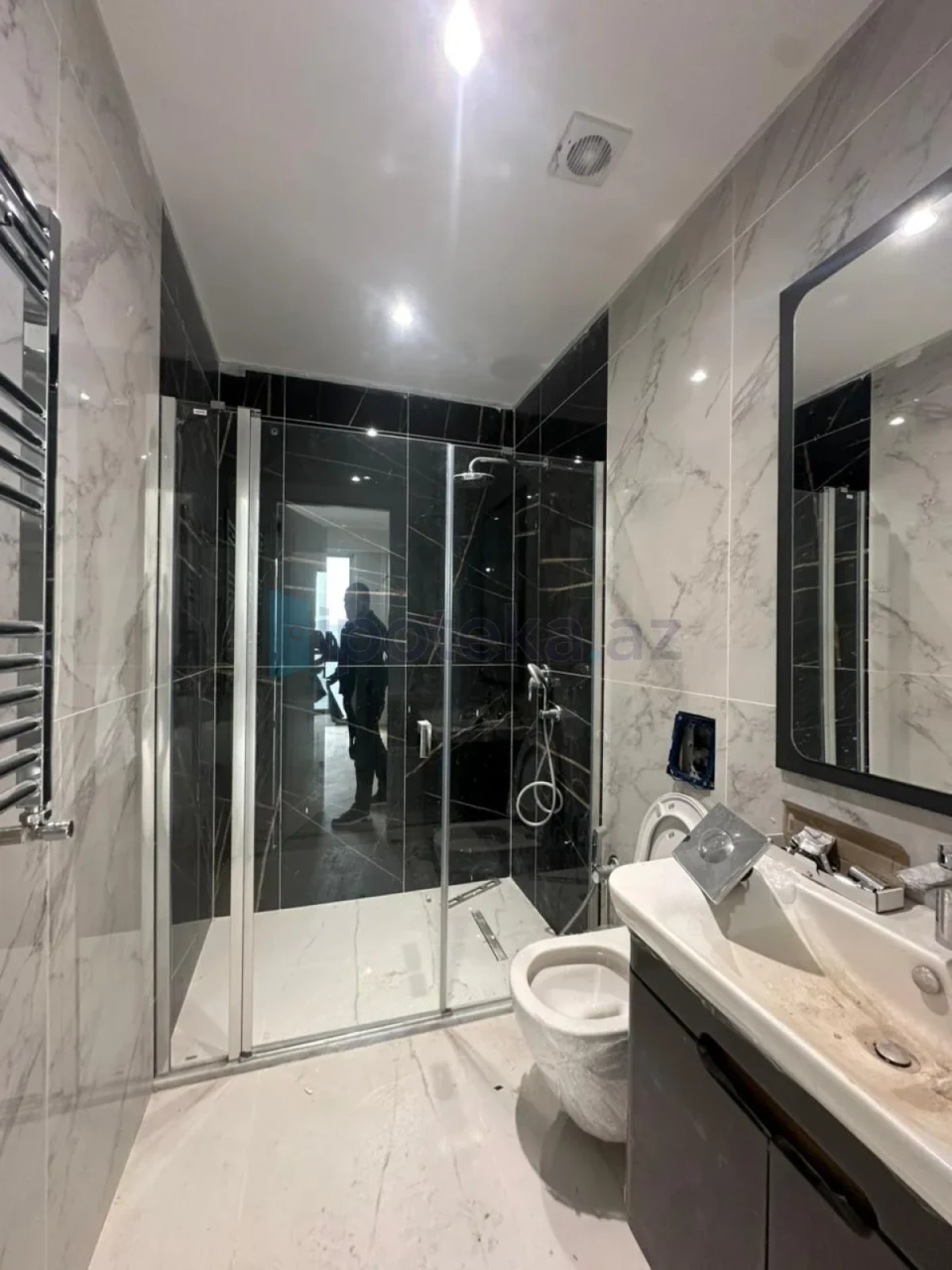 Satılır 3 otaqlı yeni tikili 85.7 m²