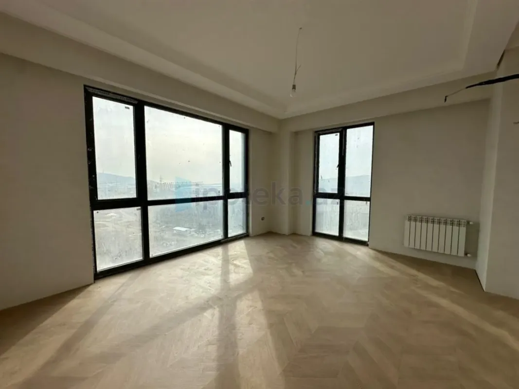 Satılır 3 otaqlı yeni tikili 85.7 m²