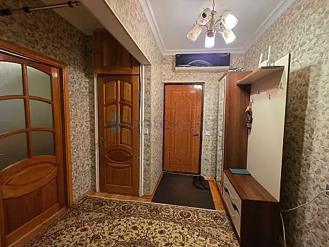 Satılır 3 otaqlı köhnə tikili 80 m²