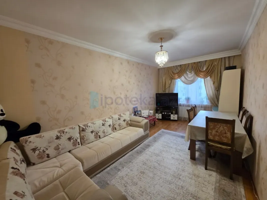 Satılır 3 otaqlı köhnə tikili 80 m²