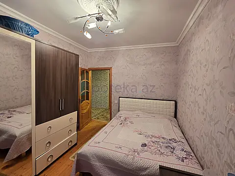 Satılır 3 otaqlı köhnə tikili 80 m²