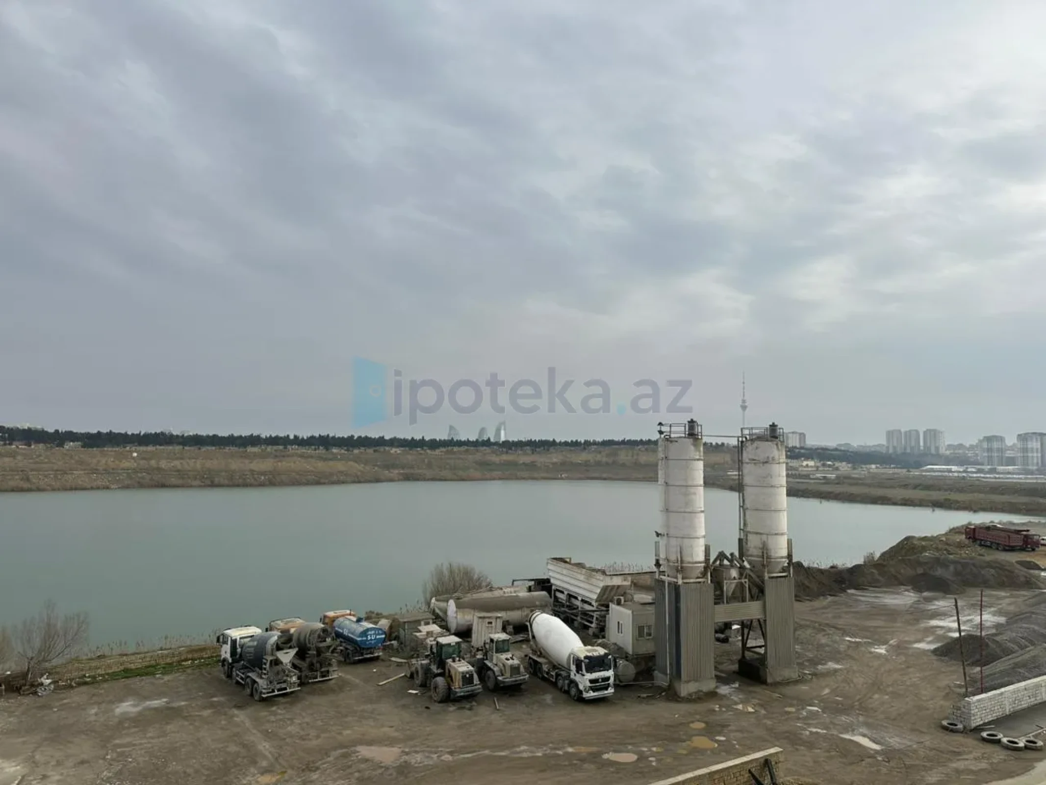 Satılır 3 otaqlı yeni tikili 71.14 m²