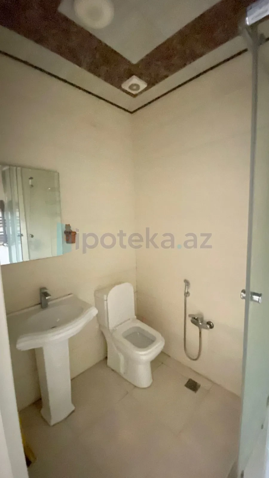 Satılır 2 otaqlı yeni tikili 50 m²