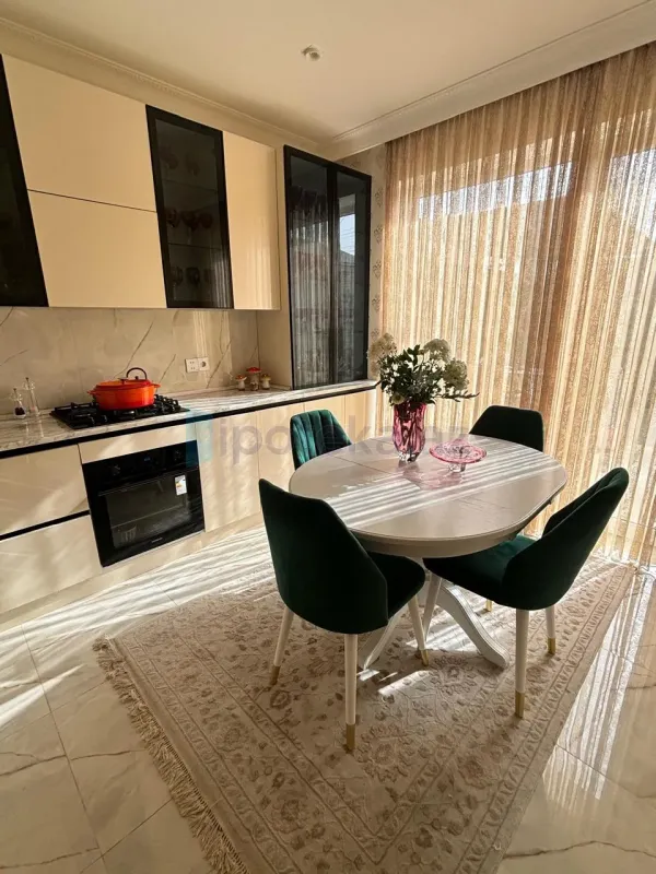 Satılır 5 otaqlı həyət evi 120 m²