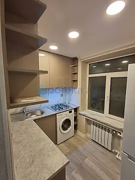Satılır 2 otaqlı köhnə tikili 30 m²