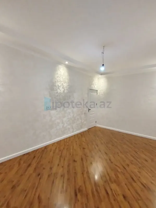 Satılır 2 otaqlı köhnə tikili 60 m²