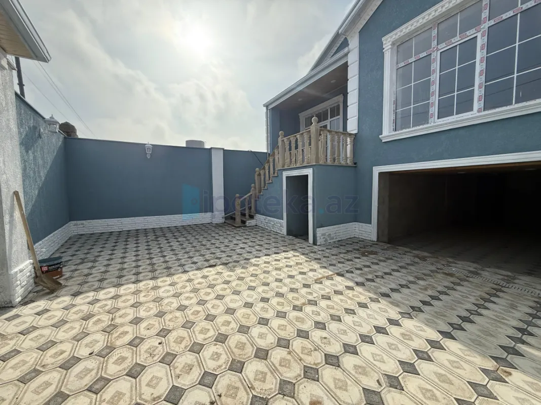 Satılır 4 otaqlı həyət evi 220 m²