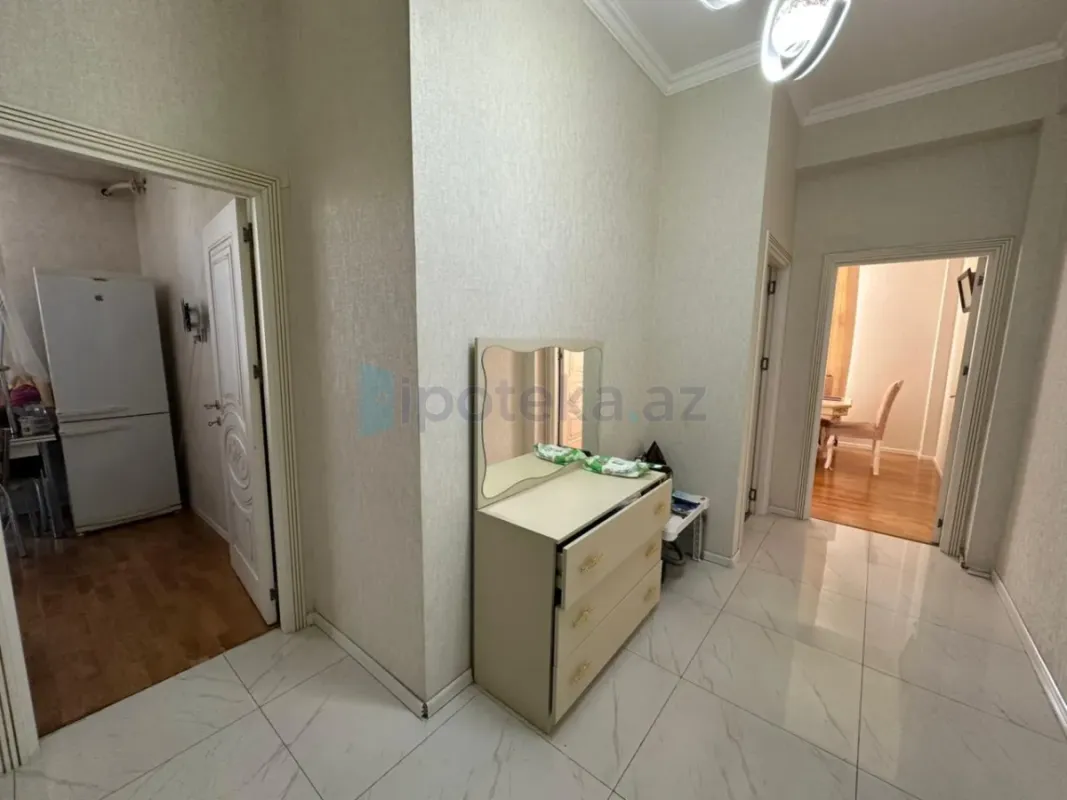 Satılır 2 otaqlı yeni tikili 64 m²