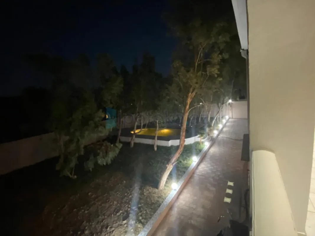 Satılır 4 otaqlı həyət evi 160 m²