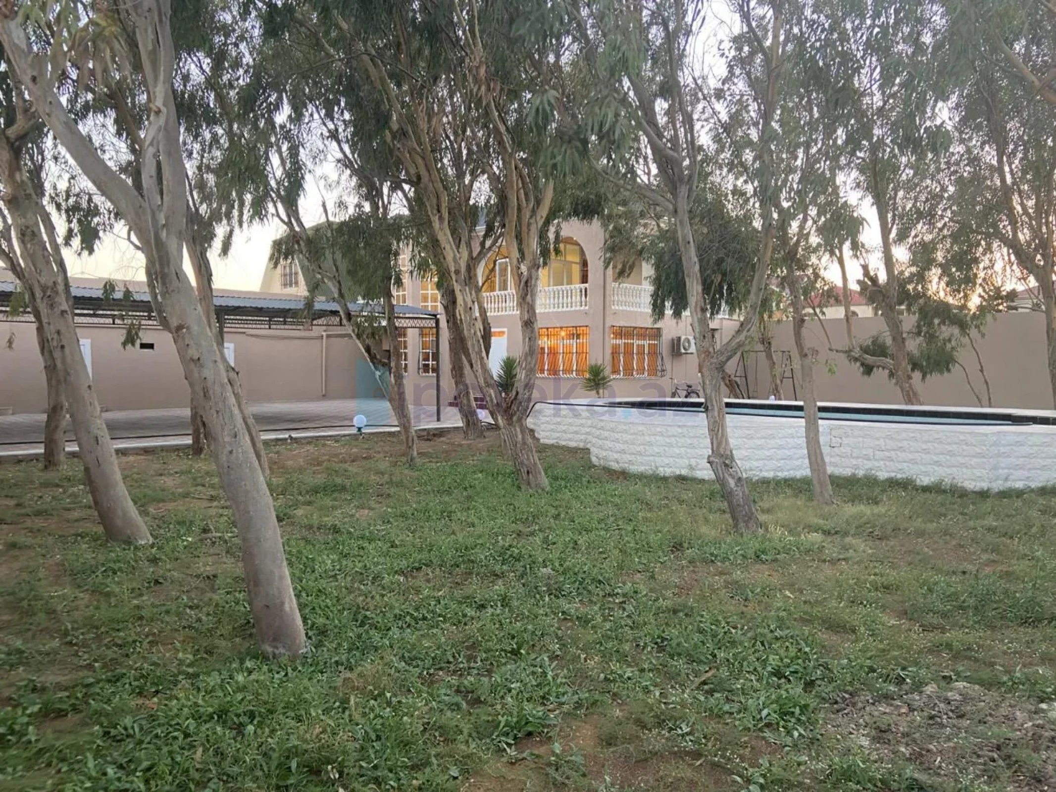 Satılır 4 otaqlı həyət evi 160 m²