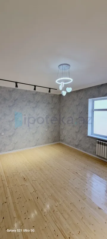 Satılır 5 otaqlı həyət evi 220 m²