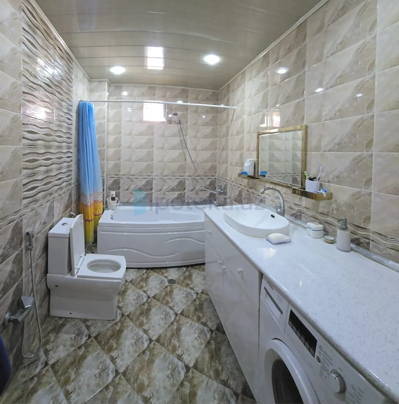 Satılır 5 otaqlı mənzil 200 m²