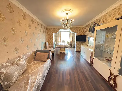 Satılır 3 otaqlı köhnə tikili 75 m² — Bakı, Nizami 3 otaq 75.00 m²