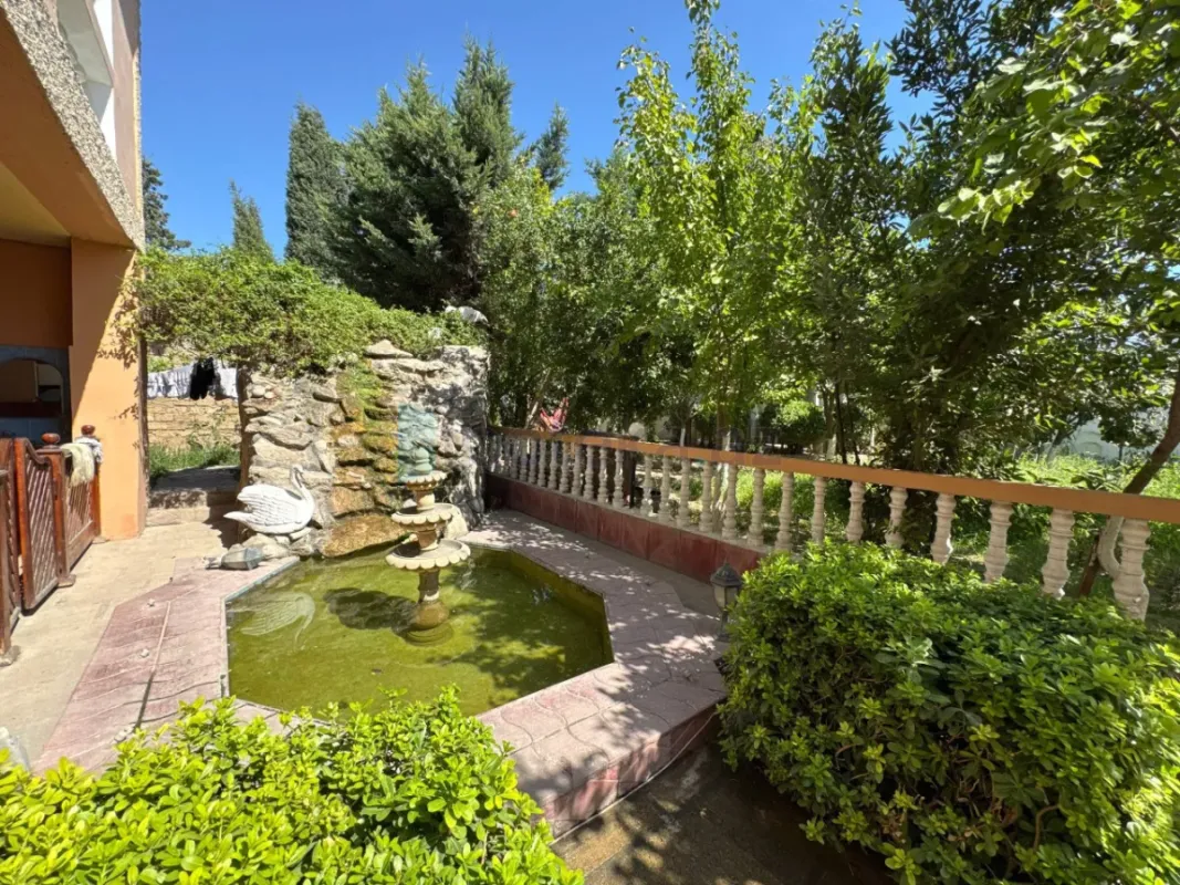 Satılır 6 otaqlı həyət evi 400 m²