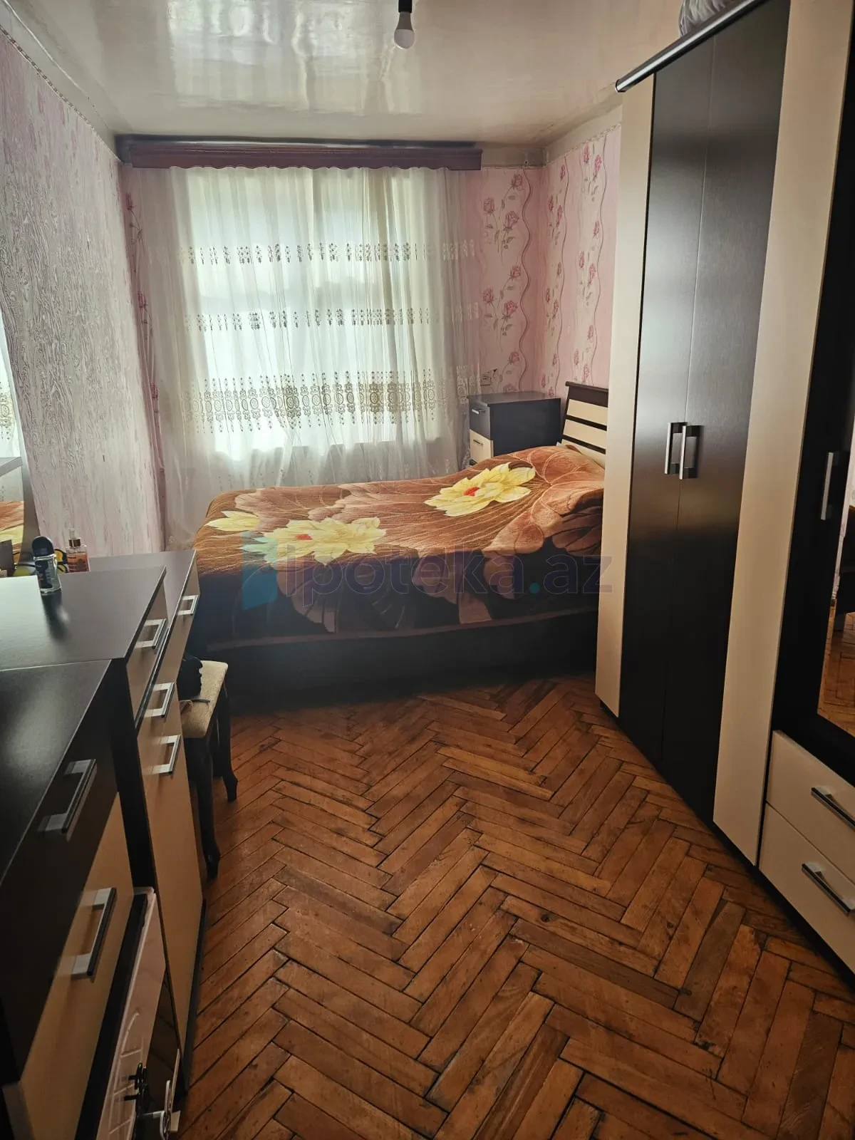Satılır 2 otaqlı köhnə tikili 42 m²