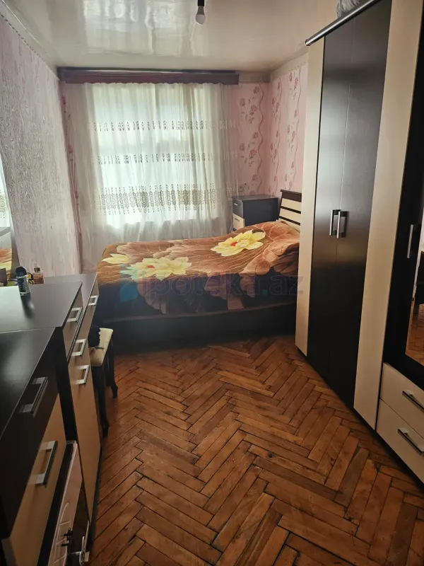 Satılır 2 otaqlı köhnə tikili 42 m²