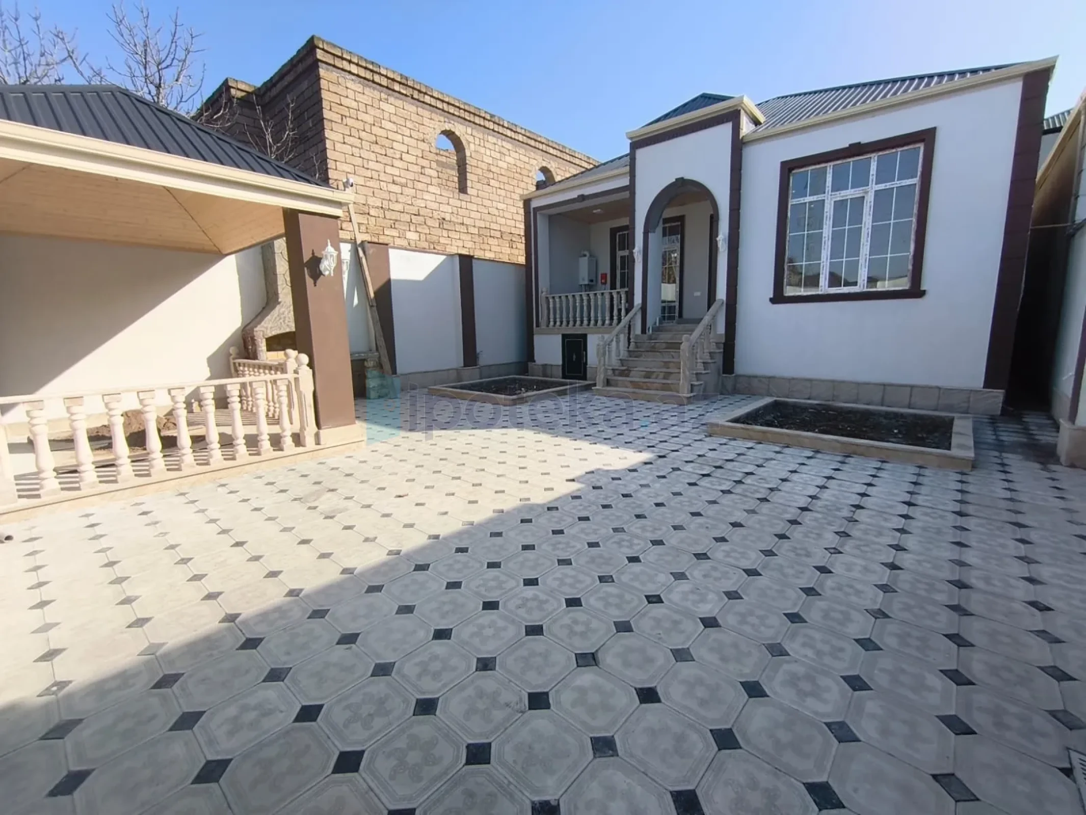 Satılır 4 otaqlı həyət evi 120 m²