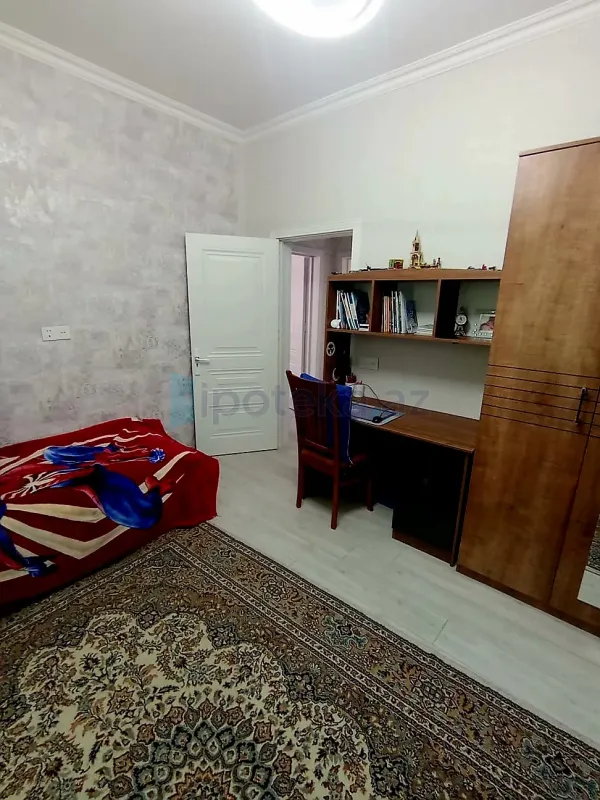 Satılır 4 otaqlı həyət evi 140 m²