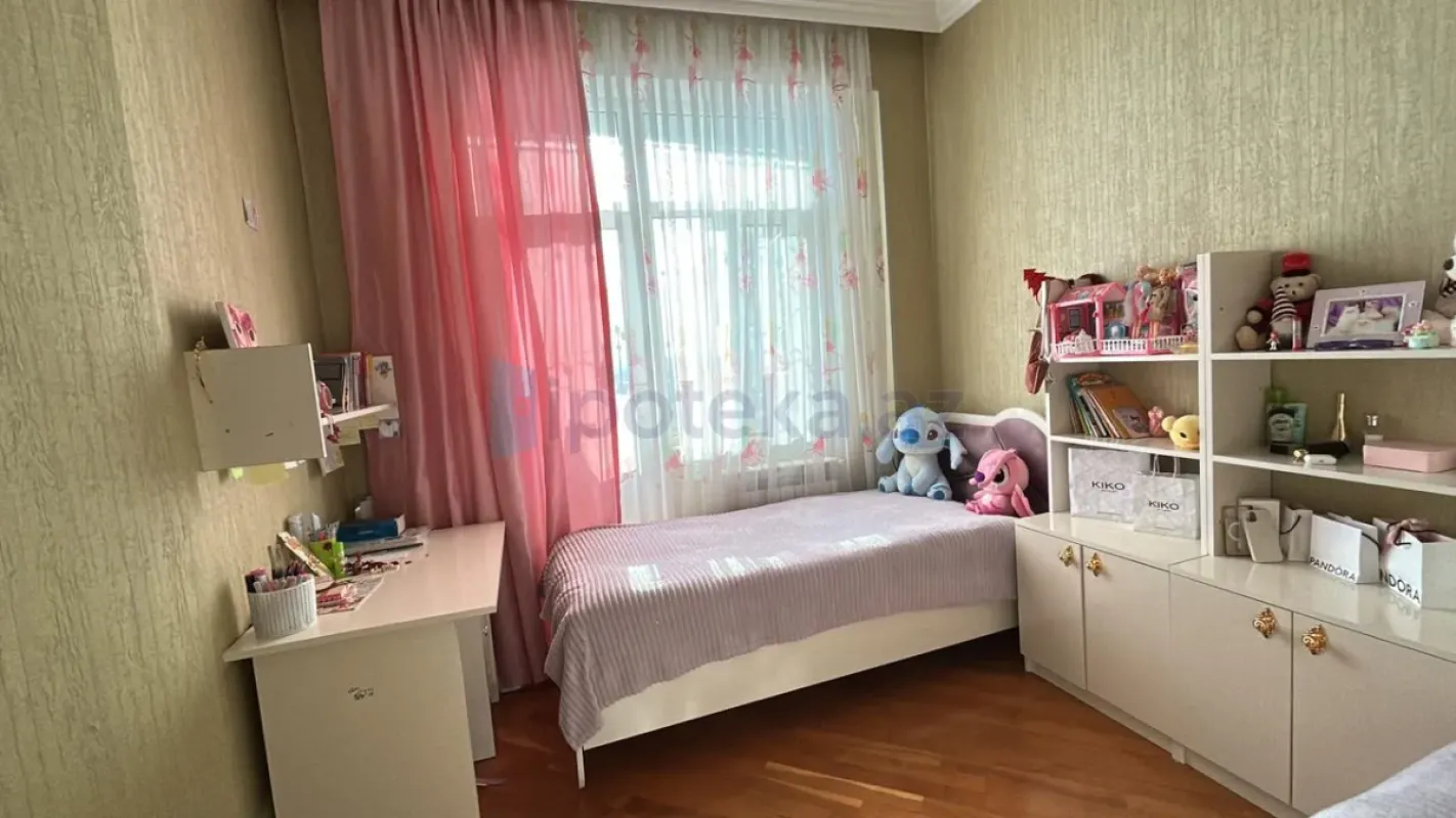 Satılır 3 otaqlı yeni tikili 84 m²