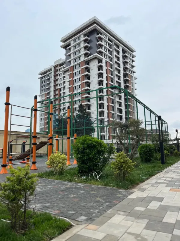 Satılır 3 otaqlı yeni tikili 110 m²