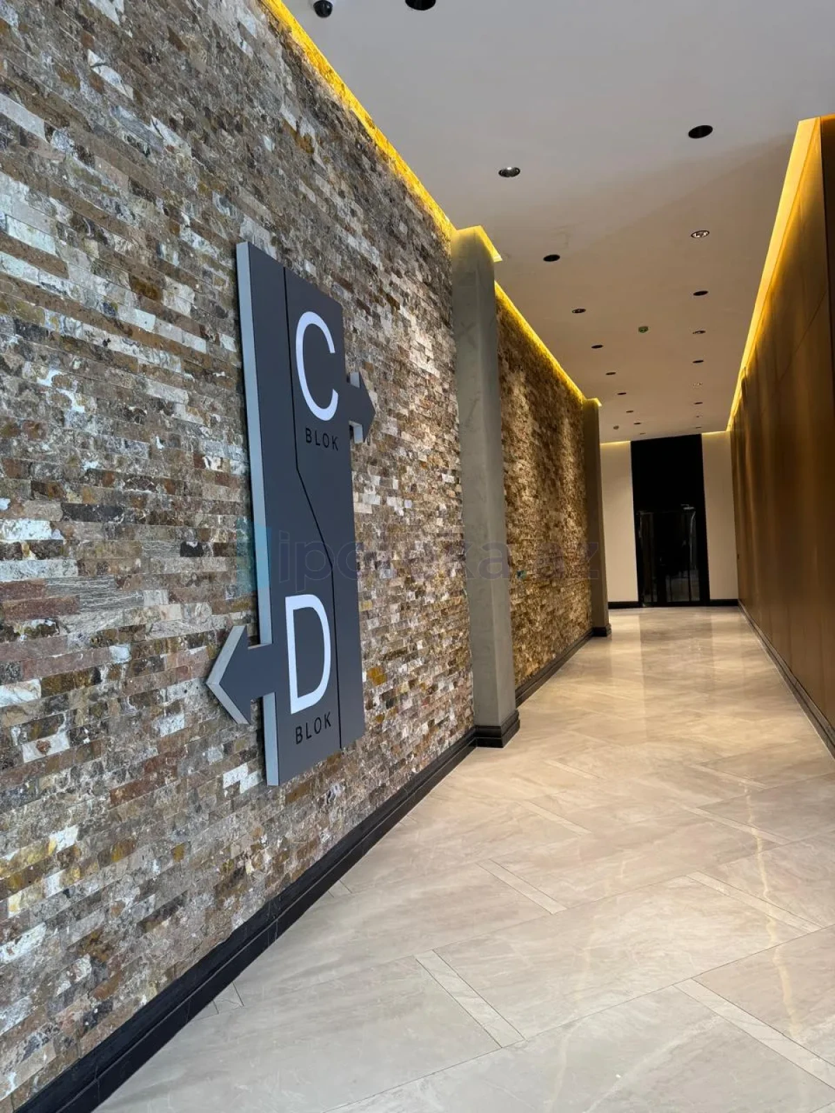 Satılır 3 otaqlı yeni tikili 110 m²