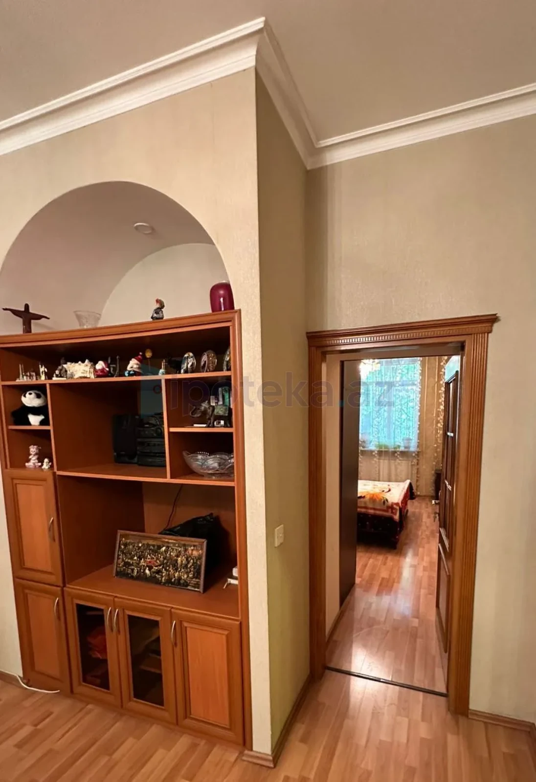 Satılır 3 otaqlı köhnə tikili 105 m²